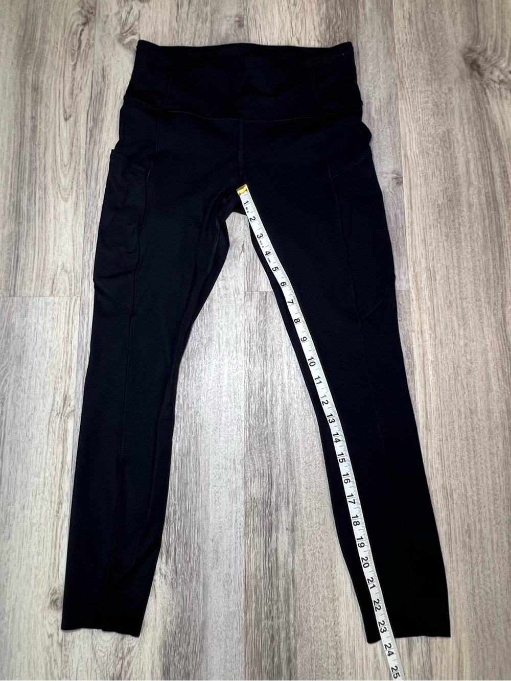 Lululemon Black High-Waist Active Leggings Size 6 - Picture 11 of 13